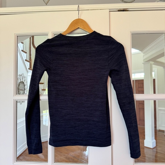 Athleta Renew Seamless Crewneck Top, Navy Heather, Size XS - Picture 4 of 5